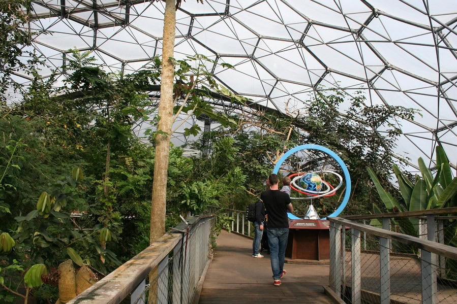 Mine closure: the end or a new beginning? 2 A peek inside The Eden Project's tropical biome. Copyright: The Intelligent Miner