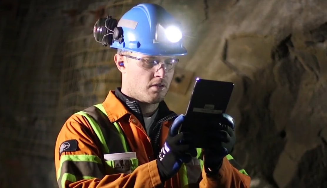 Mining people, processes & productivity 3 From a musculoskeletal standpoint, sitting at a desk all day is just as strenuous as the work that miners do underground. Photo: Sofvie Inc