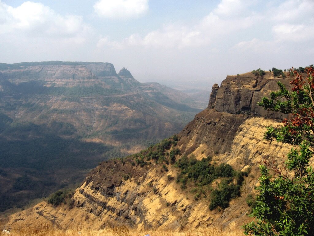 Exploring new ways to find critical mineral deposits 1 Deccan Traps India