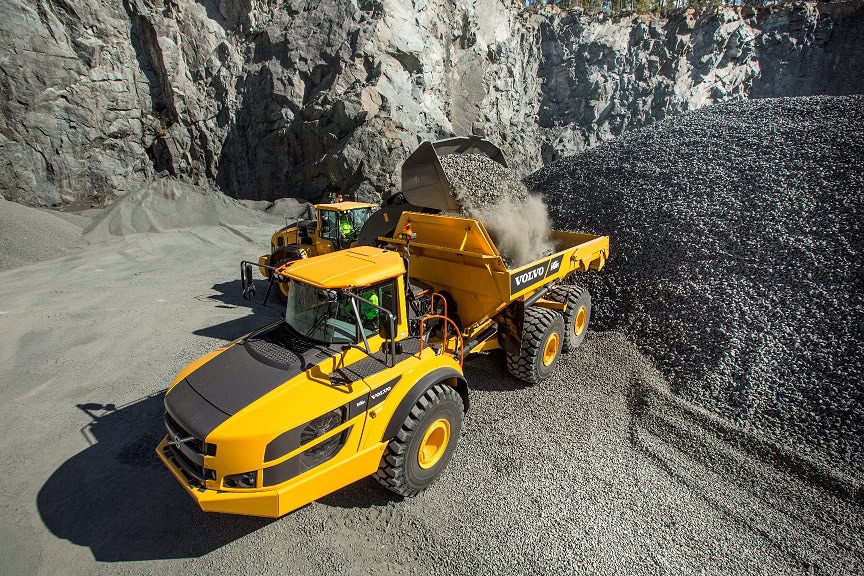 Future-ready finance for mining fleets 2 Volvo quarry low res1