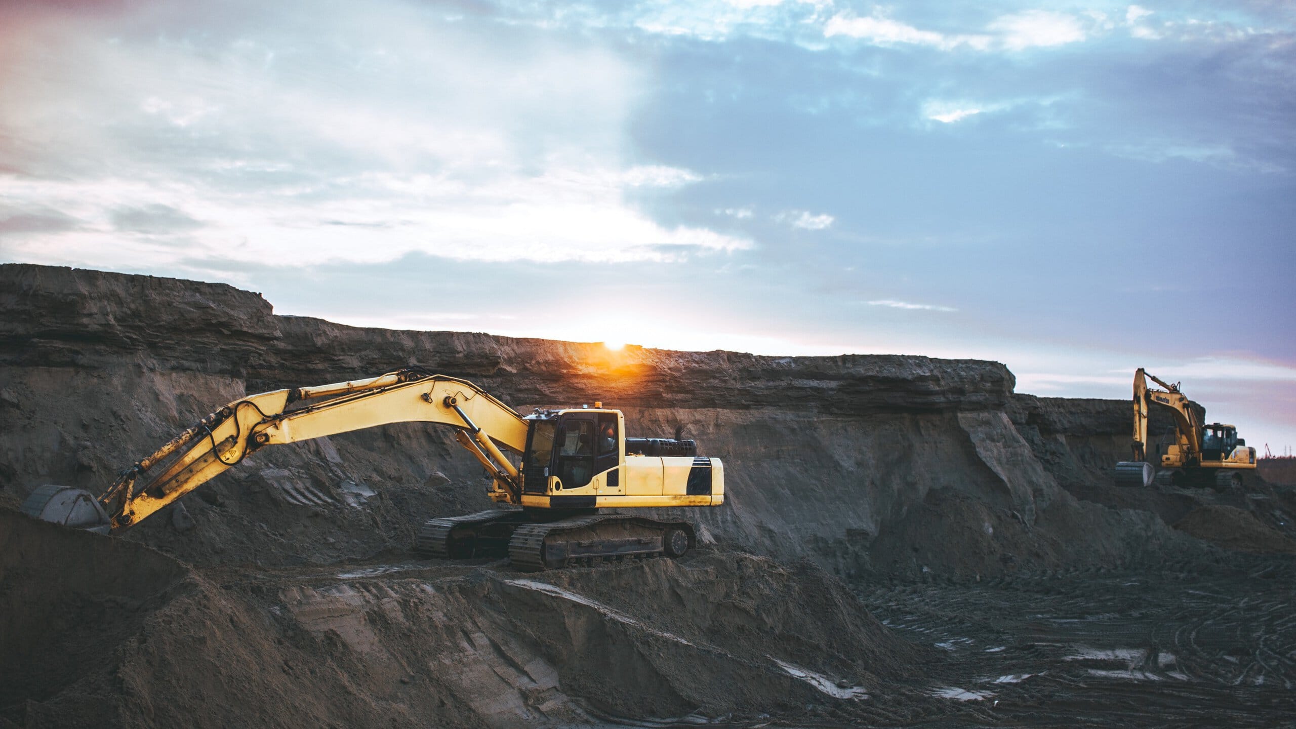Future-ready finance for mining fleets 1 artyom korshunov NWByxwVN J0 unsplash low