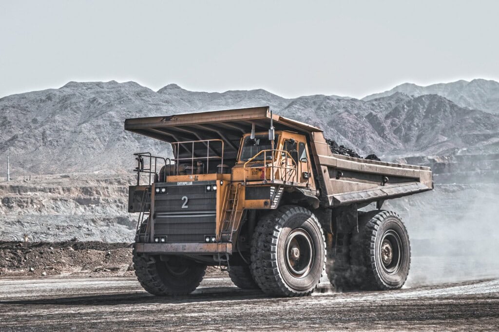 The mining, investment and ESG 101 3 omid roshan Evss0Whf5OI unsplash