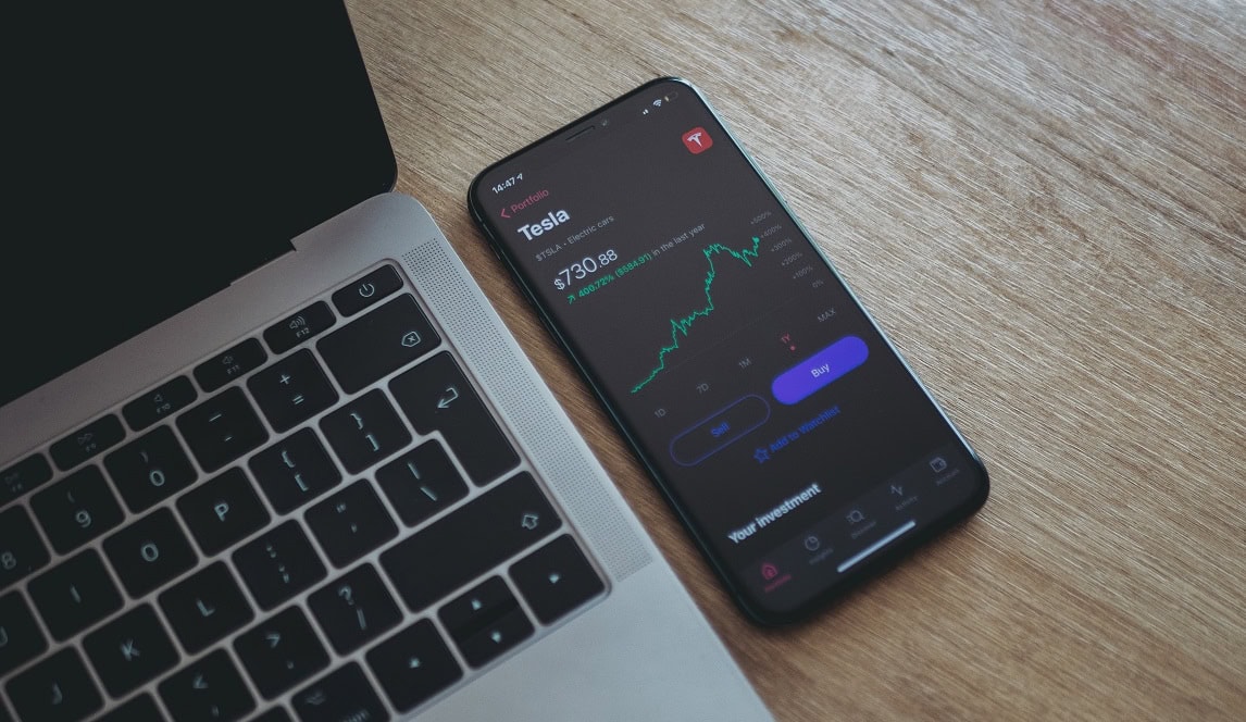 It’s important to find investors who bring, not just capital, but also the right knowledge and skills to help accelerate the commercialisation and adoption of new mining solutions. Image: Unsplash